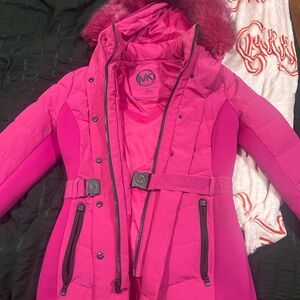 Michael Kors belted Fuchsia Puffer Jacket
